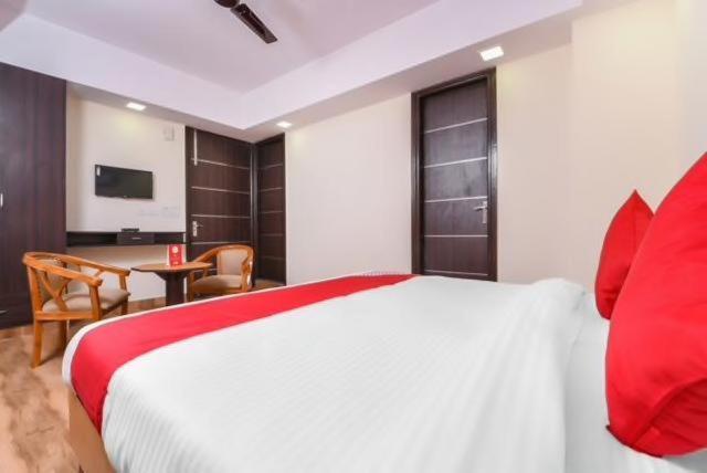 Hotel Marigold ニューデリー エクステリア 写真